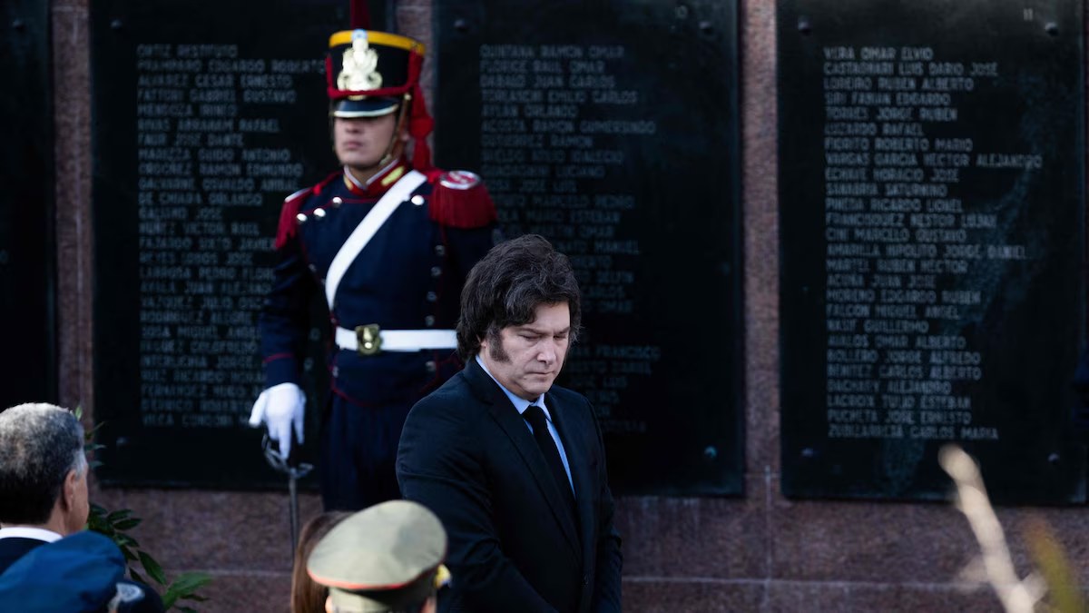 Milei homenajea a caídos, pero sin soberanía en Malvinas