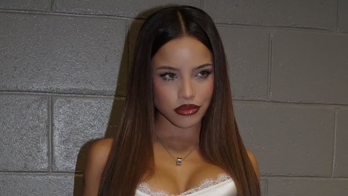 Emilia Mernes se defiende del escándalo