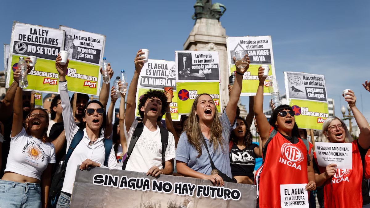 Protestas por recorte en audiencias de glaciares