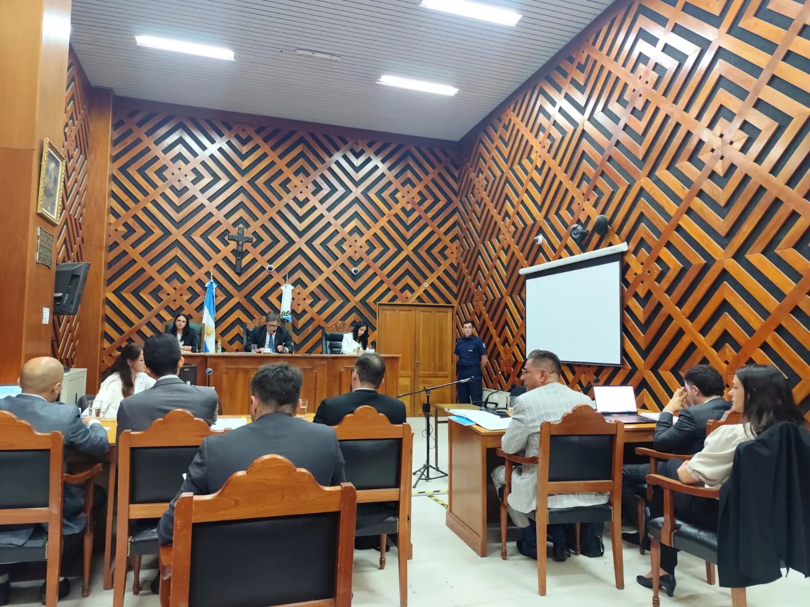 Juicio a Ramírez: pruebas débiles y maniobras políticas